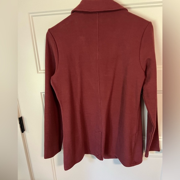 Matte M Boyfriend Blazer, Soft Knit, Plumb, Mauve Color, Large with Pockets - Picture 3 of 4